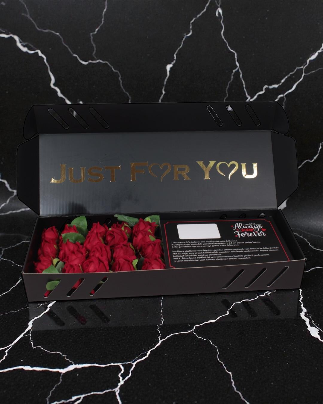 Black Elegance Bouquet (Siyah Zarafet Buketi)